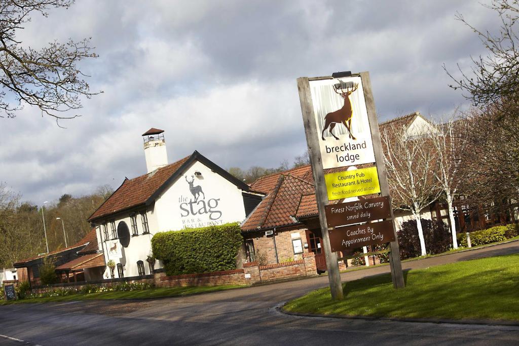 Breckland Lodge Attleborough Exterior foto